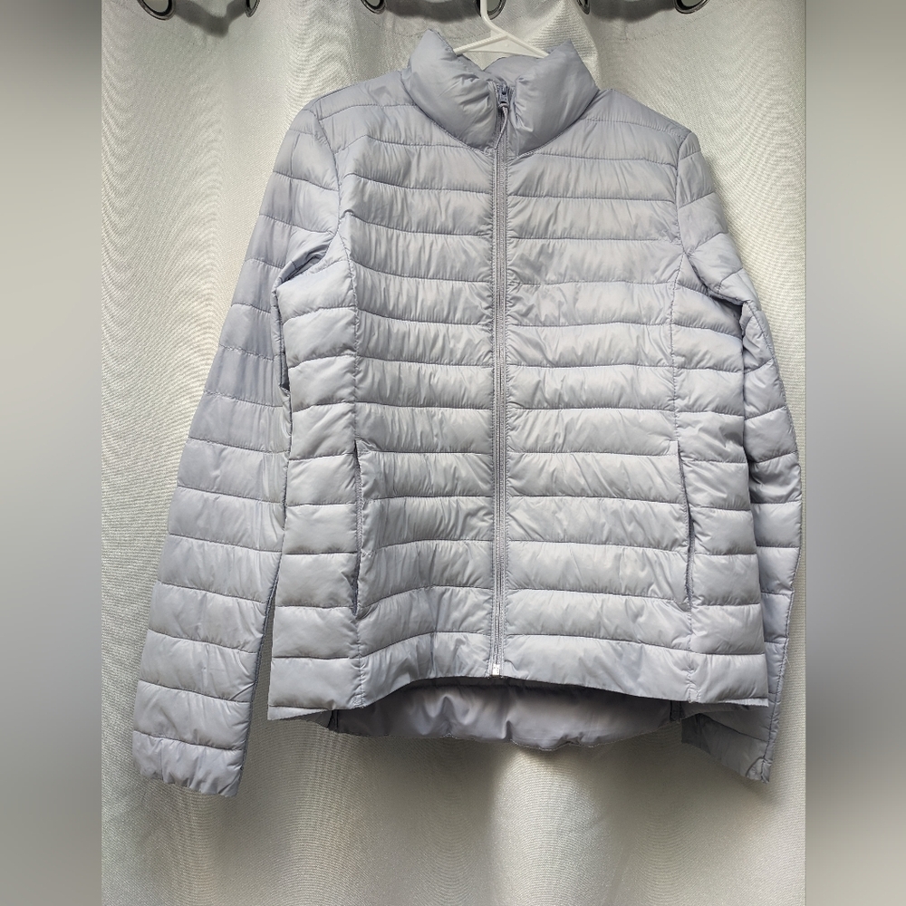 Woman's Packable Puffer Jacket